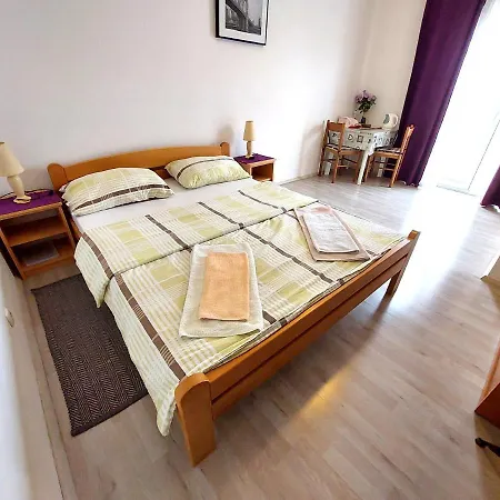 & Gudelj Apartment *
