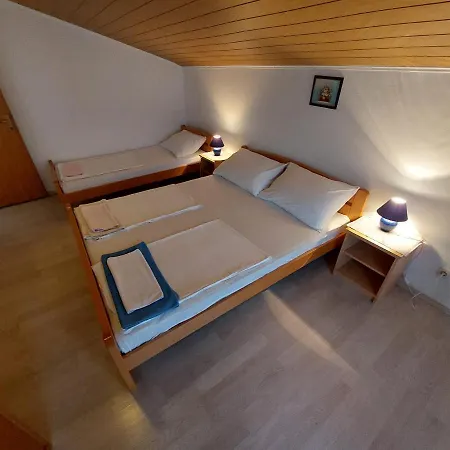 & Gudelj Apartment Vodice